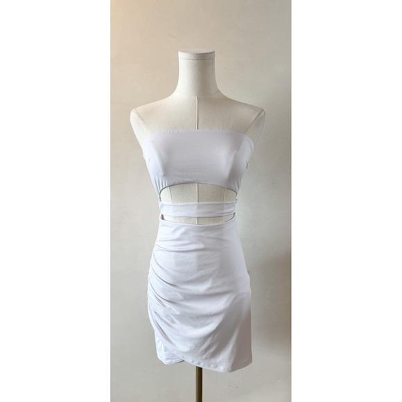 superdown Dresses & Skirts - Revolve Superdown Sexy White Strappy Mini Dress Las Vegas Club Sz S NWT!